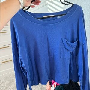 Free people royal blue cropped long sleeve top